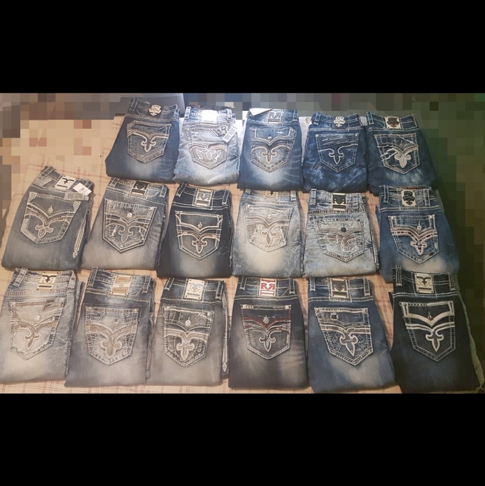 Mens rock revival jeans not for sale👹👹